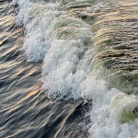 Нагонная волна в азовском море (31 фото)