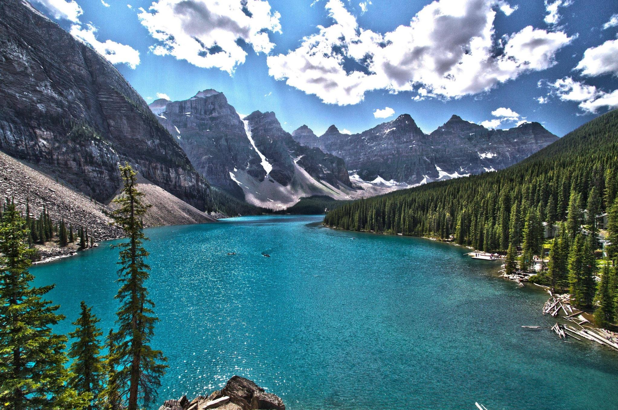 Озер находится на территории канады. Озеро Морейн в Канаде. Ледниковое озеро Морейн, Канада. Парк Банф Канада. Банф Канада летом.