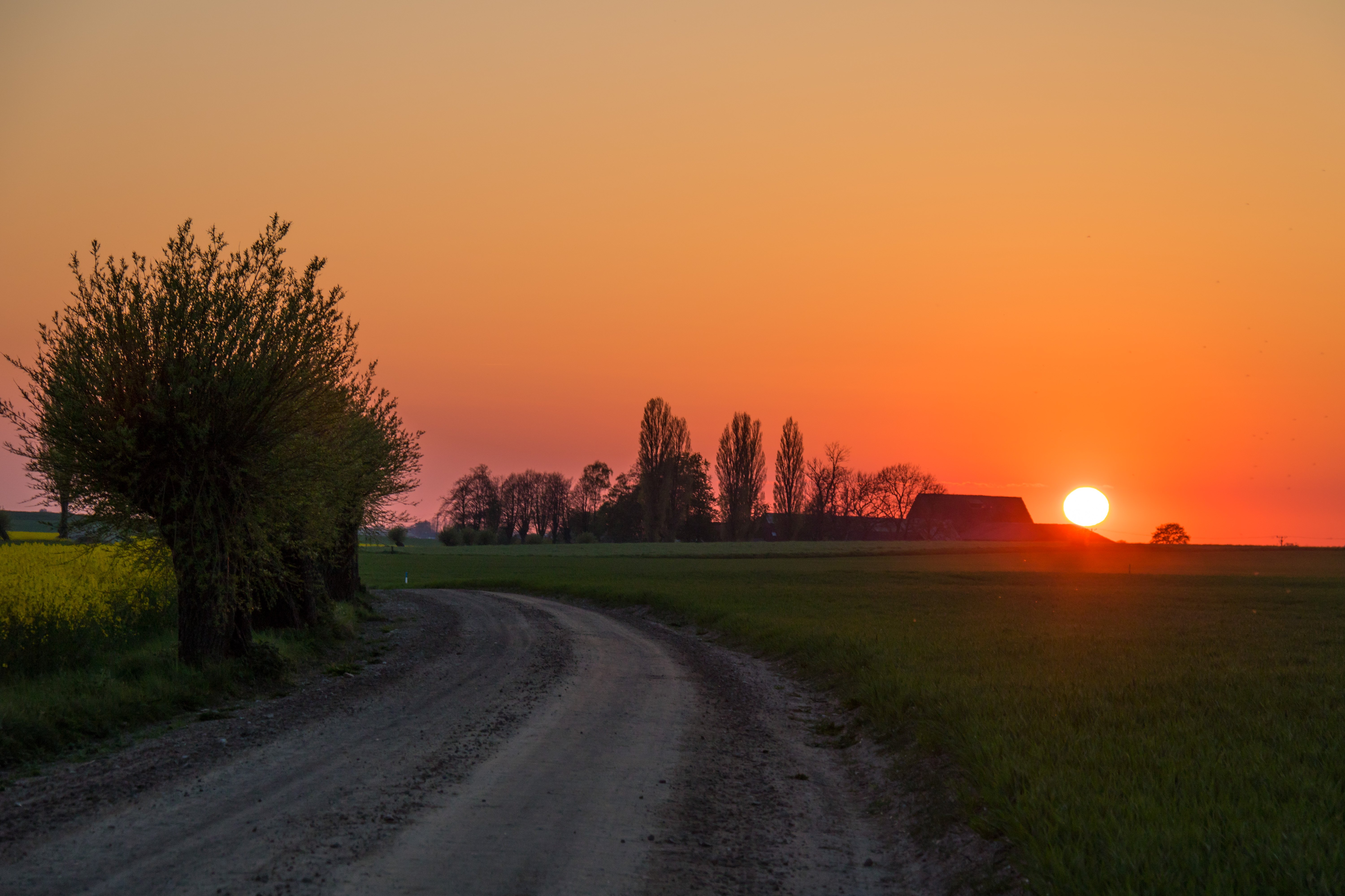 Закат в деревне