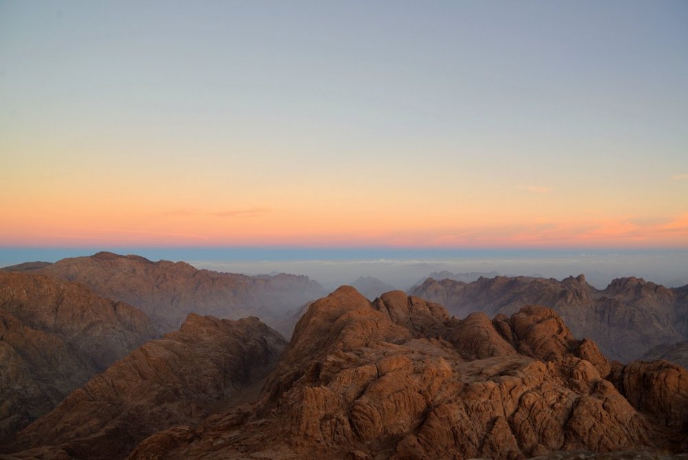 Восход на горе Синай