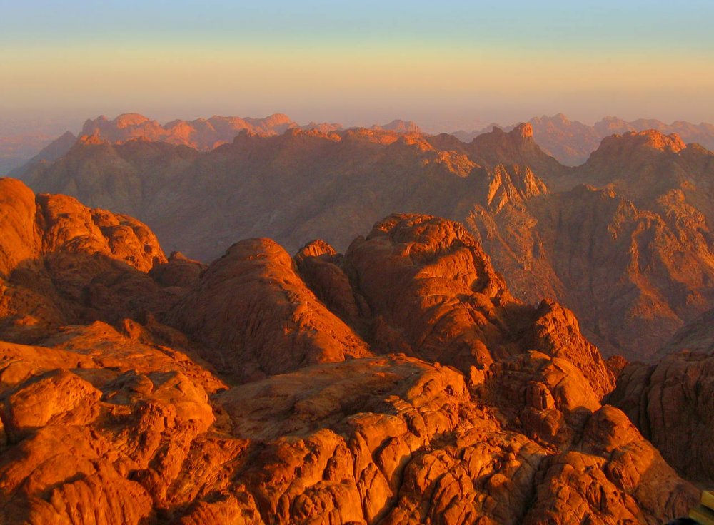 Огненная гора Синай