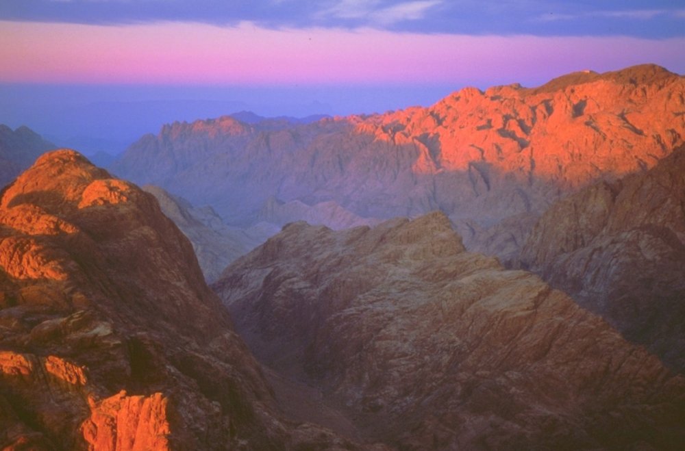 Гора Моисея в Египте рассвет