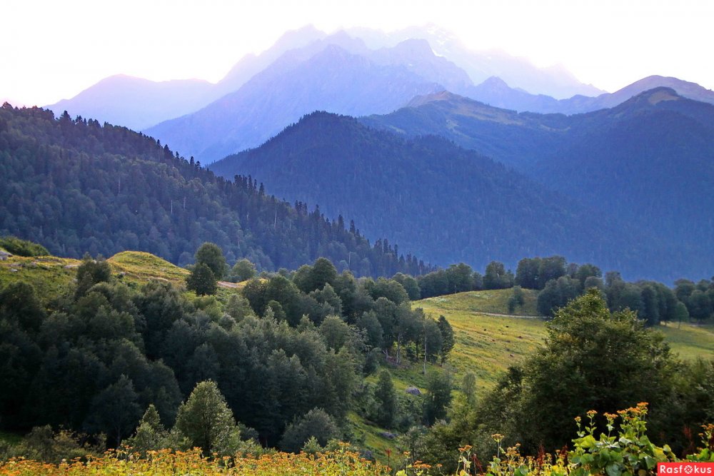 Кавказский хребет Абхазия