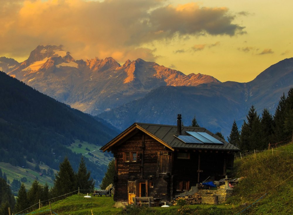 Домик в горах Швейцарии