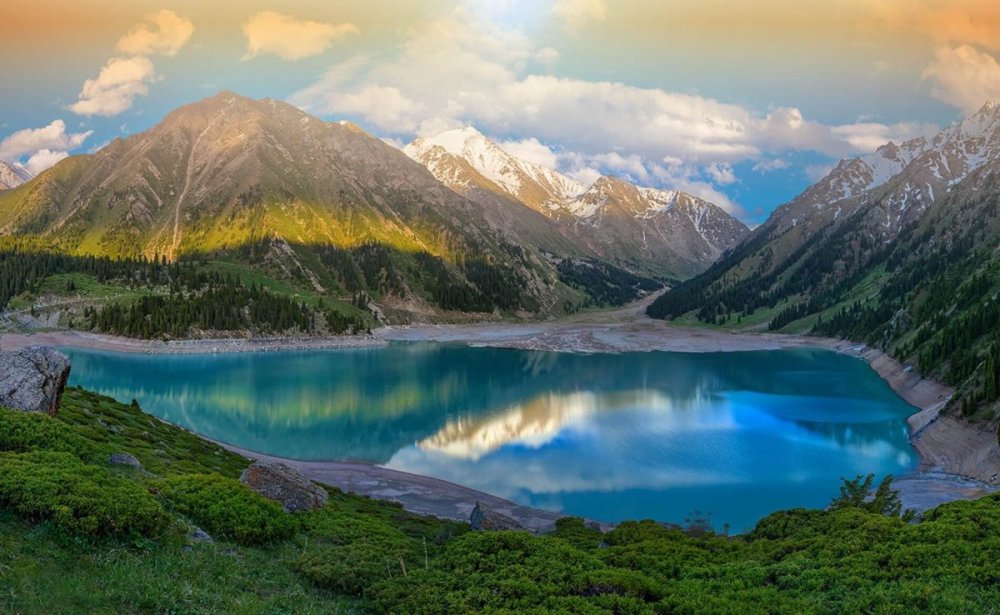 Голубое озеро Алматы