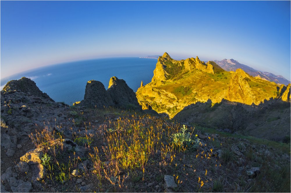 Высота горы Карадаг в Крыму