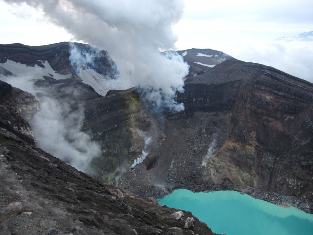 Вулкан Вилючинский Камчатка кратер