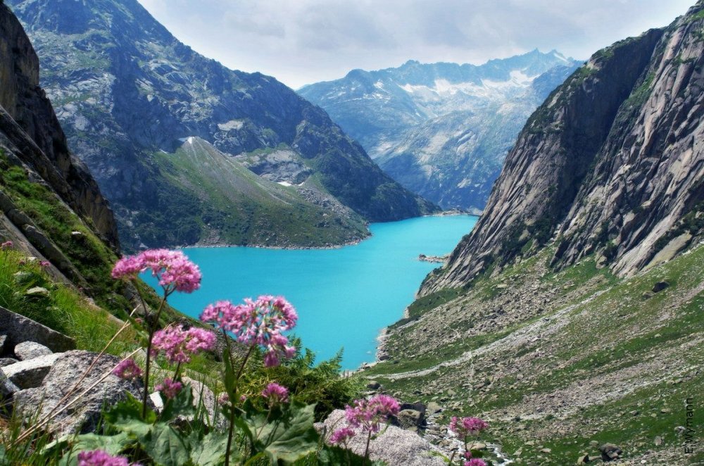 Швейцария Альпы озеро