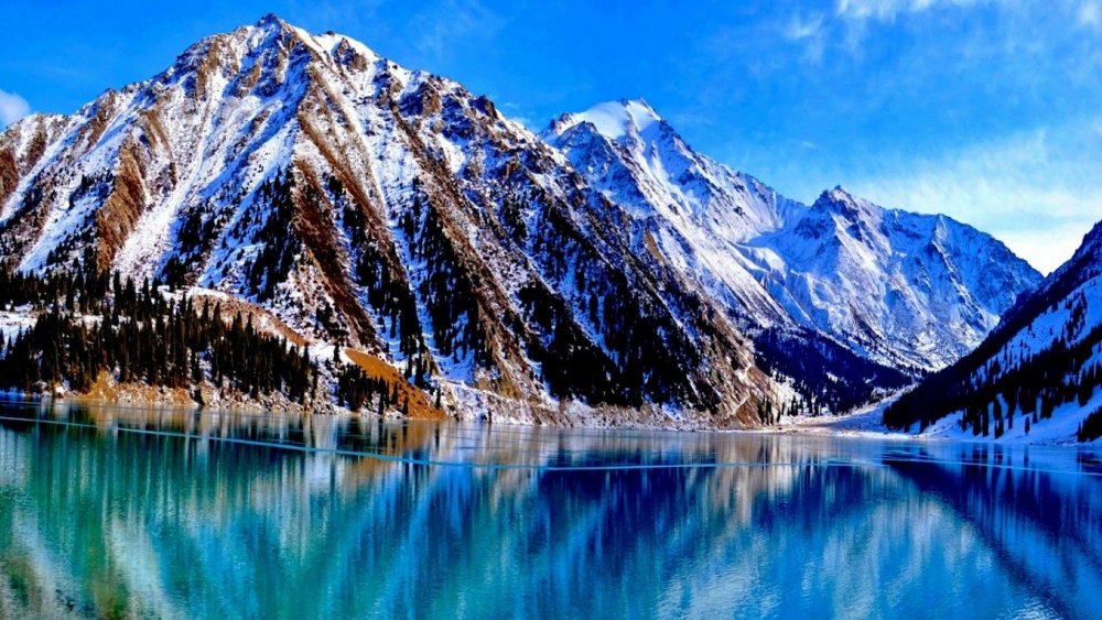 Казахстан горы Алматы