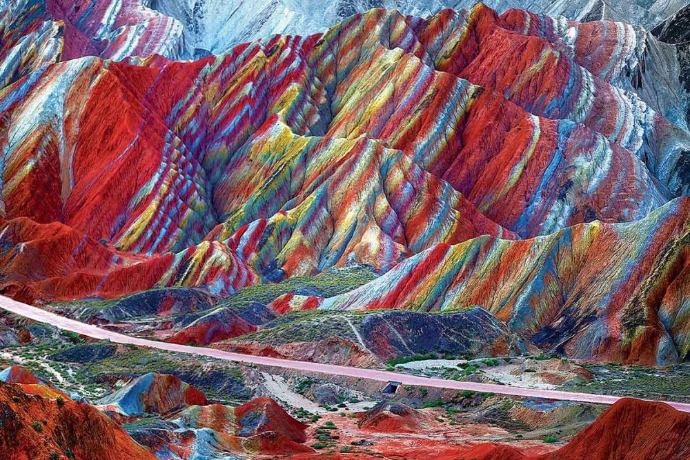 Разноцветные горы Сальты