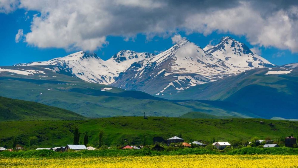 Гора АЛАГЕЗ Армения