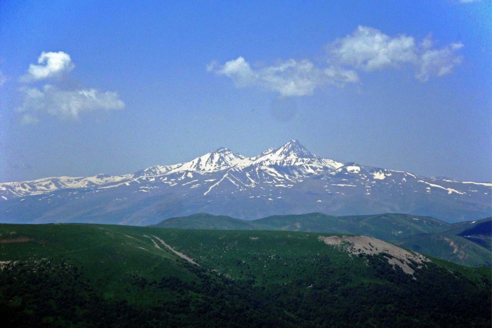 Гора АЛАГЕЗ Армения