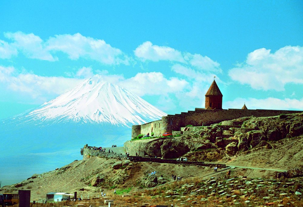 Гора Арарат и хор Вирап Армения