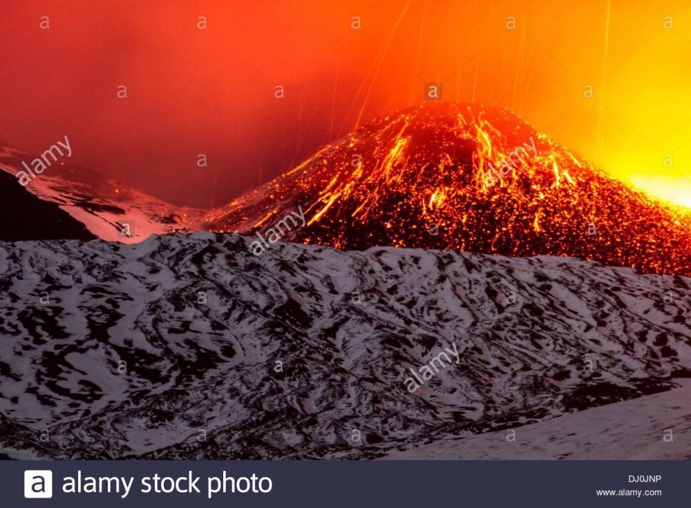 Этна - крупнейший действующий вулкан Европы