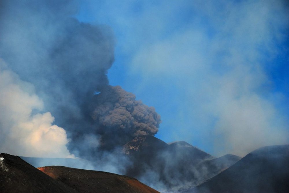 Извержение вулкана Этна 11 марта 1669