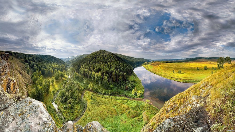 Уральские горы и реку Юрюзань