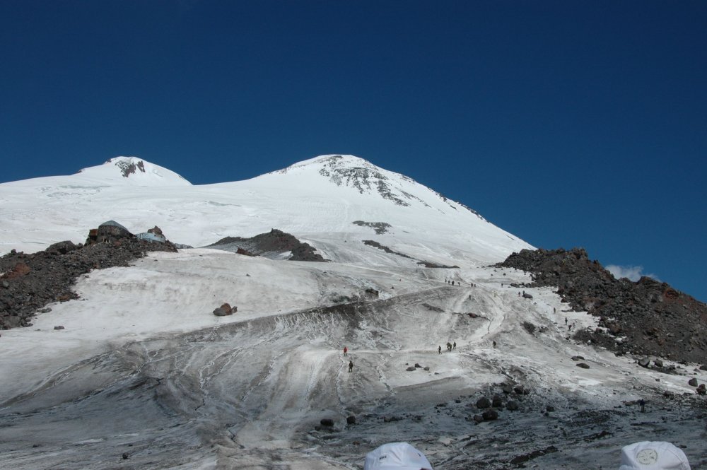 Эльбрус (5642 м) и Казбек(