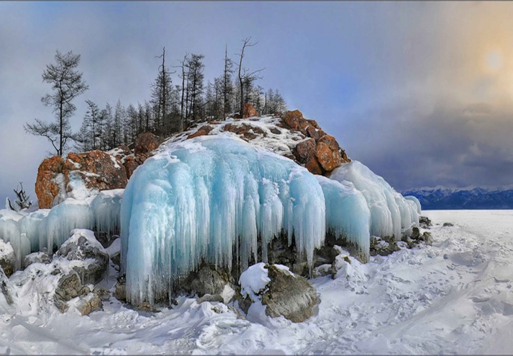 Ушканьи острова на Байкале зимой