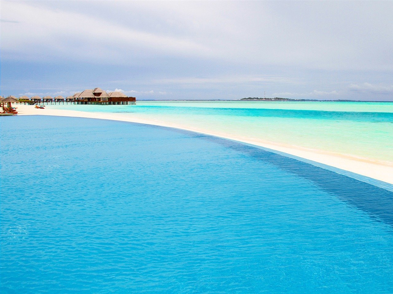 Пляж Мальдивы в Крыму