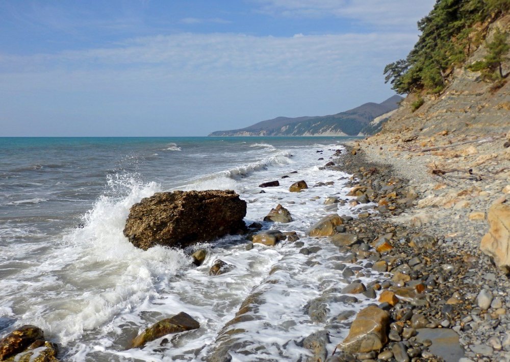 Абхазия дикий пляж