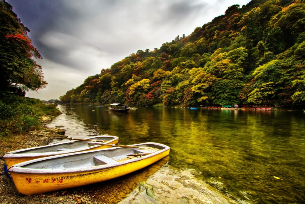 Фотообои лодка на озере