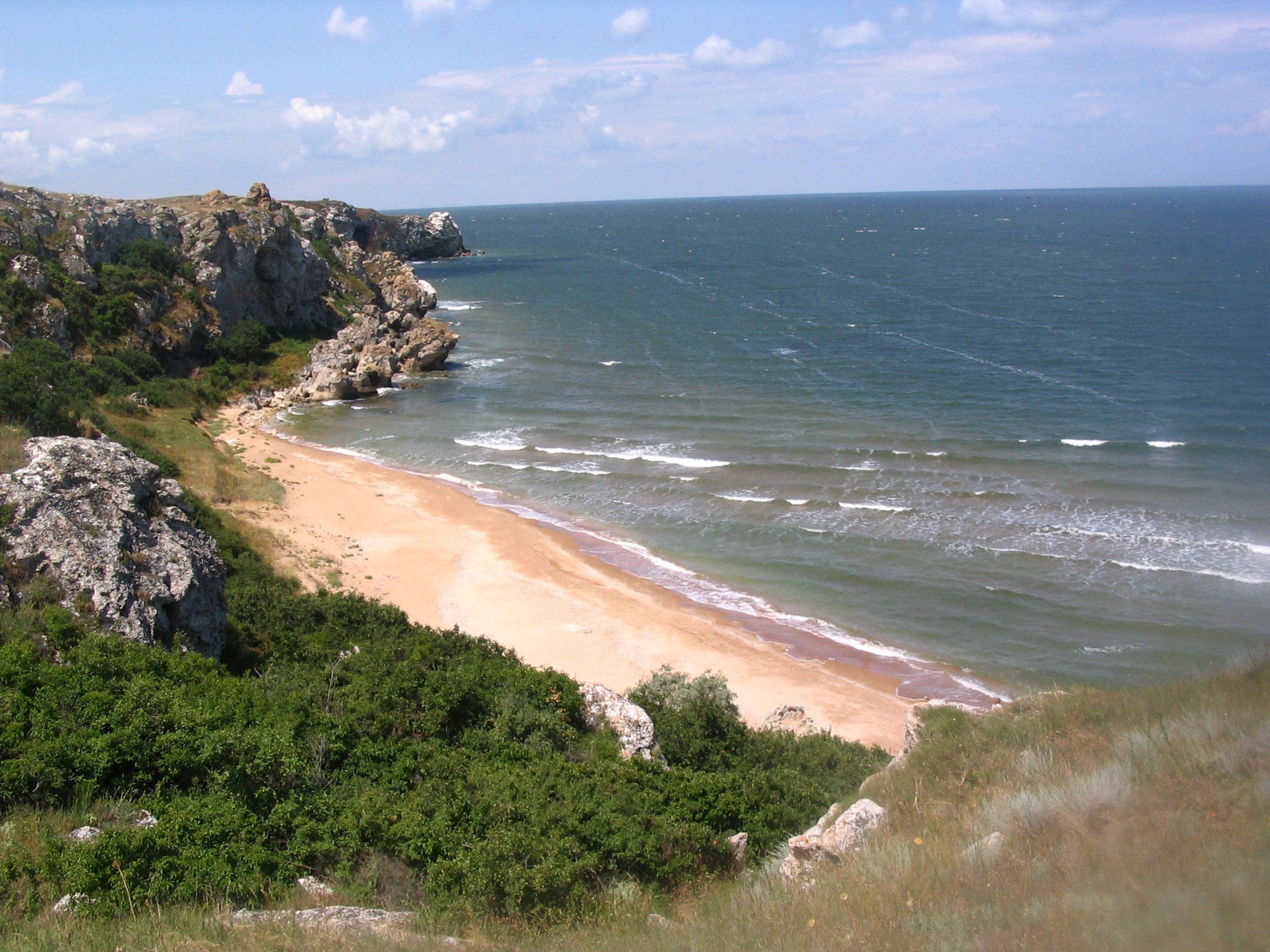 Керчь море. Керчь Азовское море. Казантипский залив. Пляж капканы Керчь. Село золотое Азовское море.