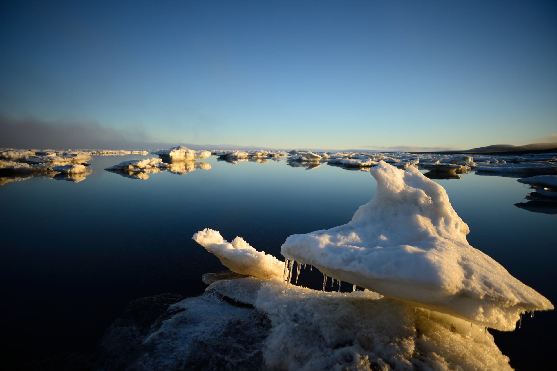 Острова бассейна северного ледовитого океана. Море Лаптевых. Арктика море Лаптевых. Якутия море Лаптевых. Море лптевы.