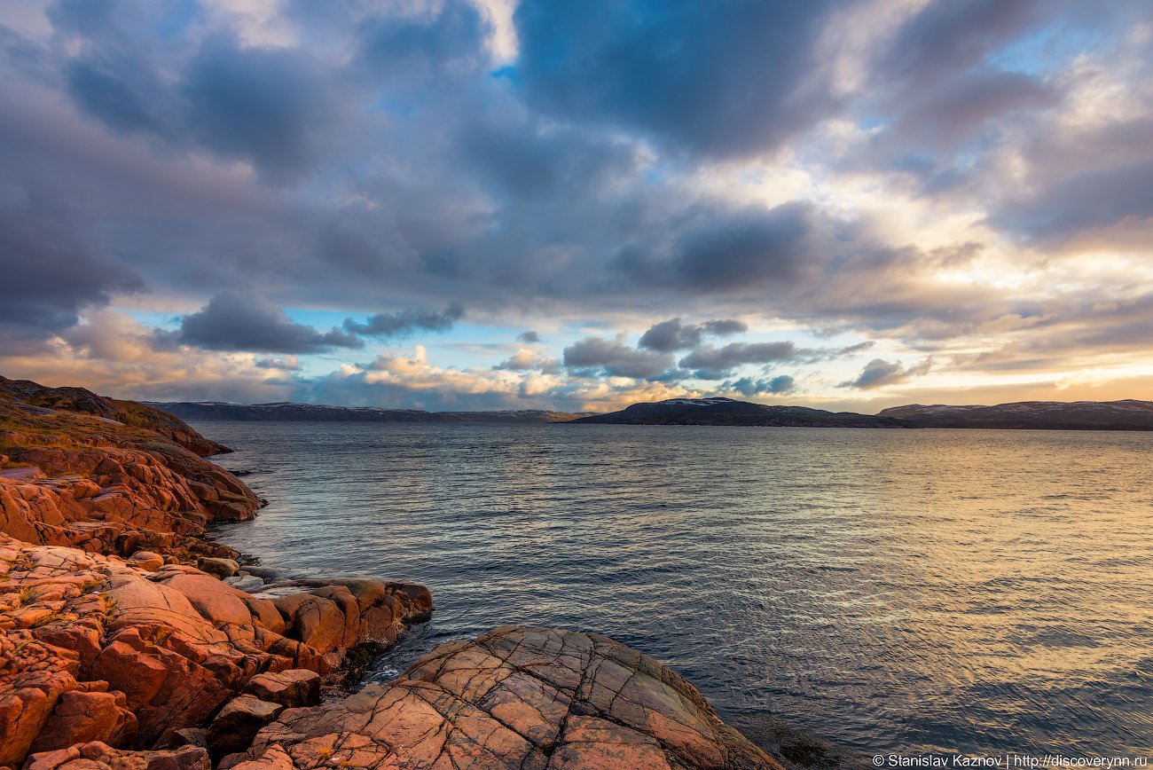 Русское море фото. Баренцево море. Берег Баренцева моря. Баренцево море прибрежье. Побережье Кольского полуострова в Баренцевом море.