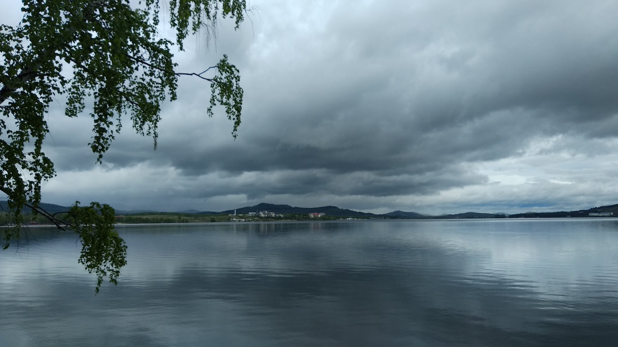 Озера башкортостана. Озеро Узункуль Башкирия. Озеро банное Оренбург. Озеро банное Челябинская область природа. Озеро банное Башкирия природа.