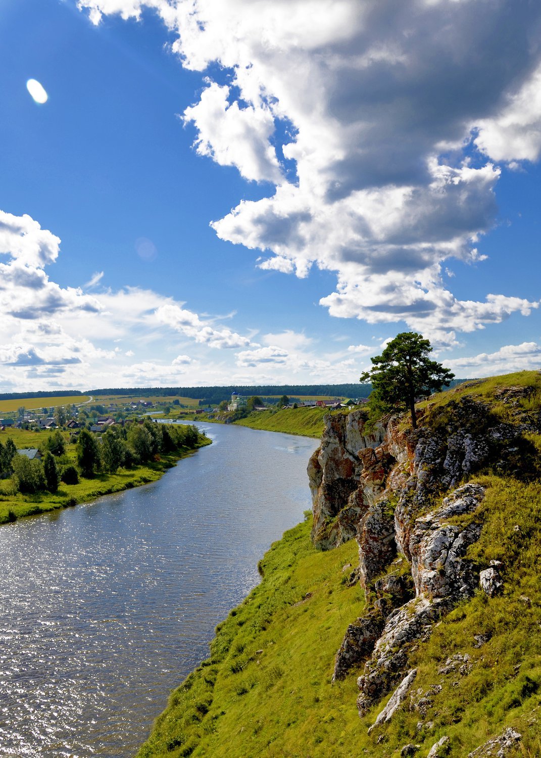 Река исеть. Слобода село на Чусовой. Река Исеть Свердловская область. Река Чусовая Исеть.