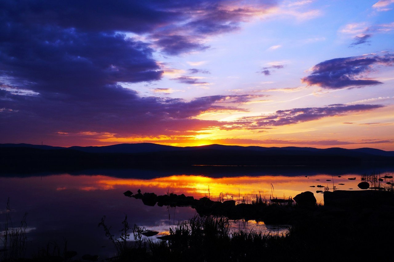 Озеро большой кисегач. Озеро большой Кисегач Челябинская область. Анимация озеро Кисегач. Озеро Кисегач фото.
