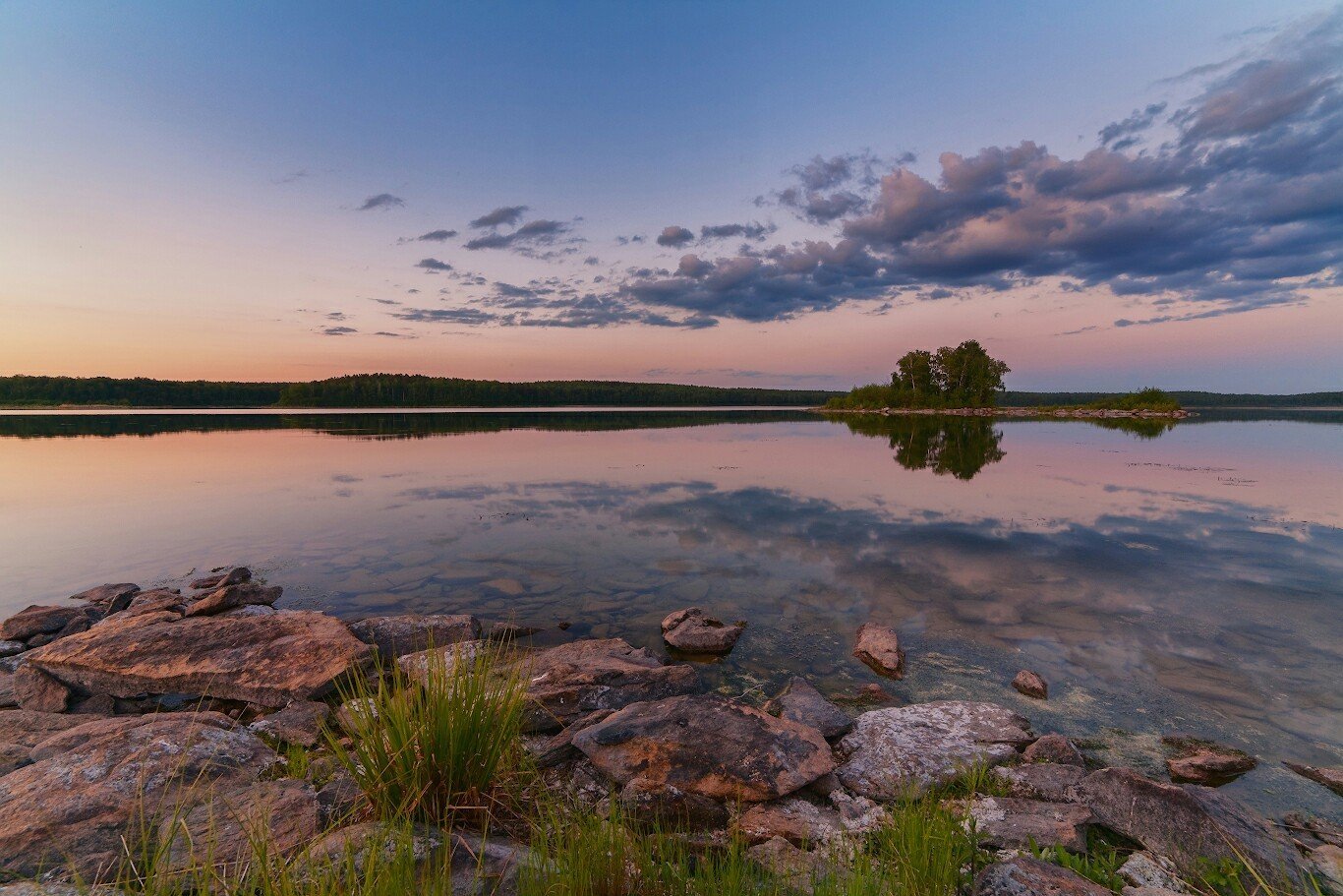 Озеро большой кисегач. Озеро большой Кисегач Чебаркуль. Ильменский заповедник озеро Кисегач. Озеро Кисегач Челябинск. Озеро большой Кисегач Челябинская область.