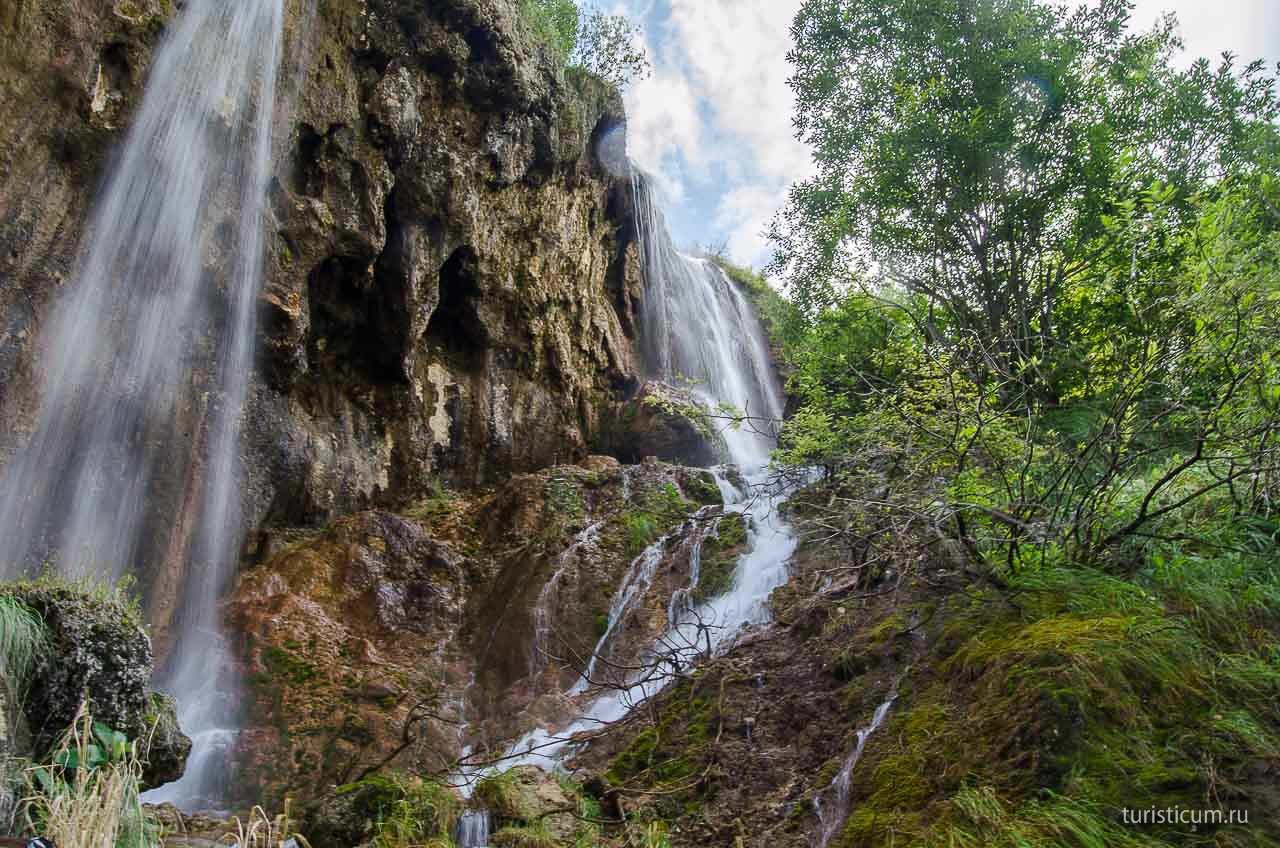 Царский водопад в Кабардино