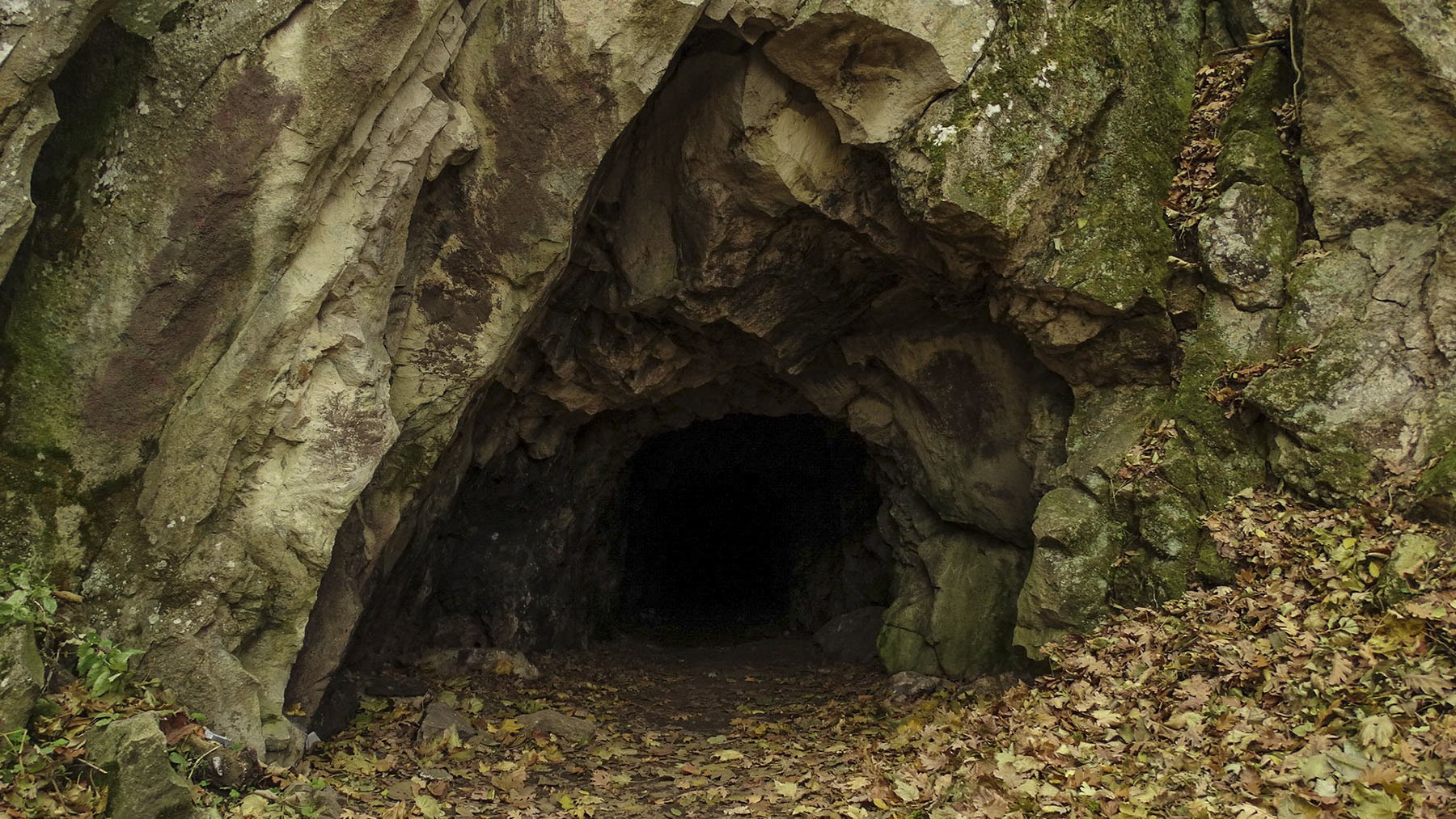 Железноводск пещера. Грот вечной мерзлоты в Железноводске. Гора Развалка в Железноводске грот вечной мерзлоты. Гора Развалка пещера. Грот мерзлота в Железноводске.