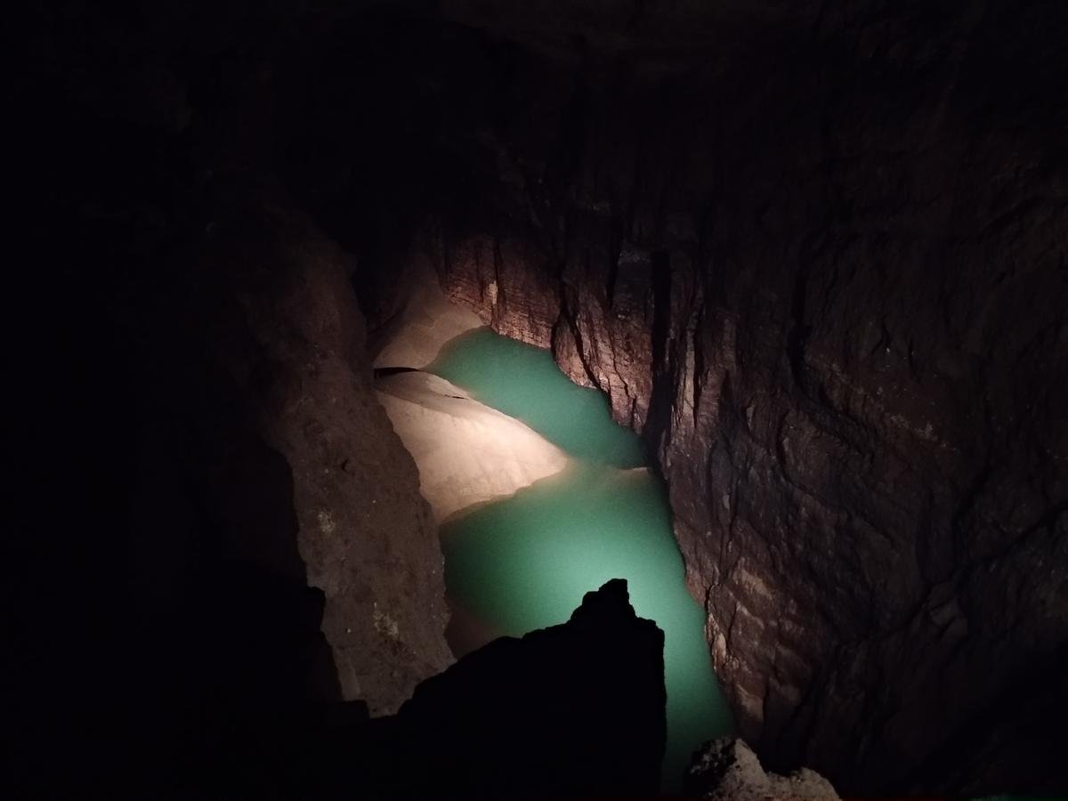 Абхазия Новоафонская пещера презентация