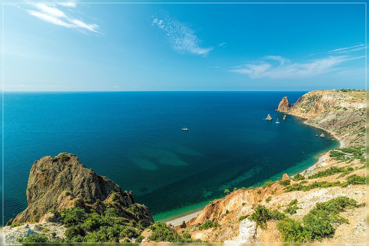 Севастополь море. Мыс Фиолент в Крыму. Фиолент Севастополь. Пляж Баунти мыс Фиолент Крым. Море Фиолент Севастополь.