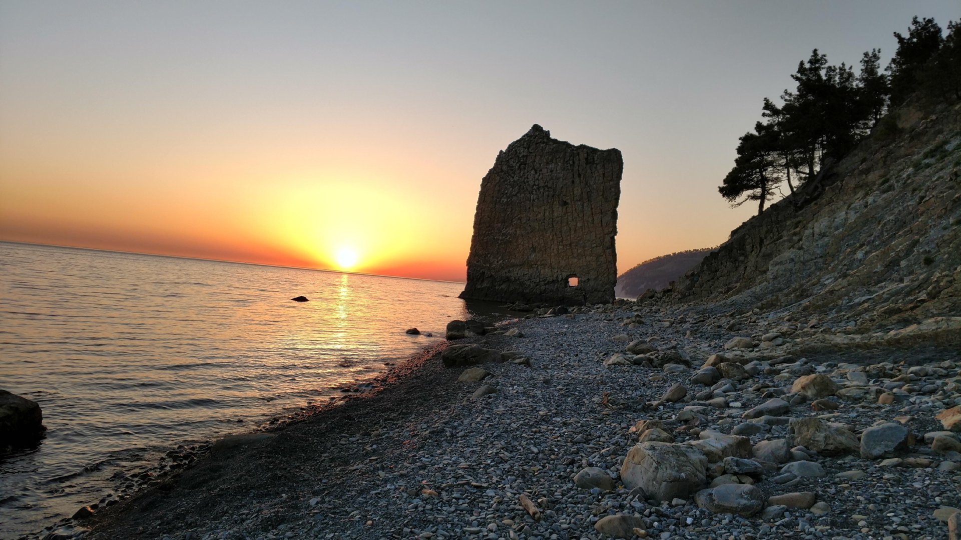 Слушать песни горе море. Скала Парус, Краснодарский край,Геленджик. Гора Парус в Геленджике. Скала Парус Краснодарский край. Скала Парус Анапа.