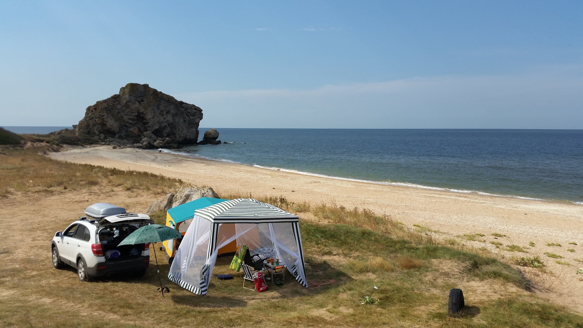 генеральские пляжи с палаткой