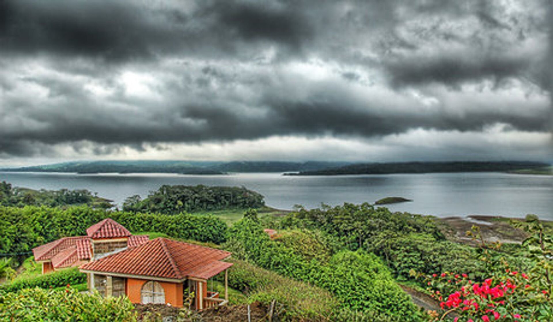 Коста рика северная. Климат Коста Рики. Коста-Рика центральное плато. Коста Рика природа климат. Богатый берег Коста Рика.