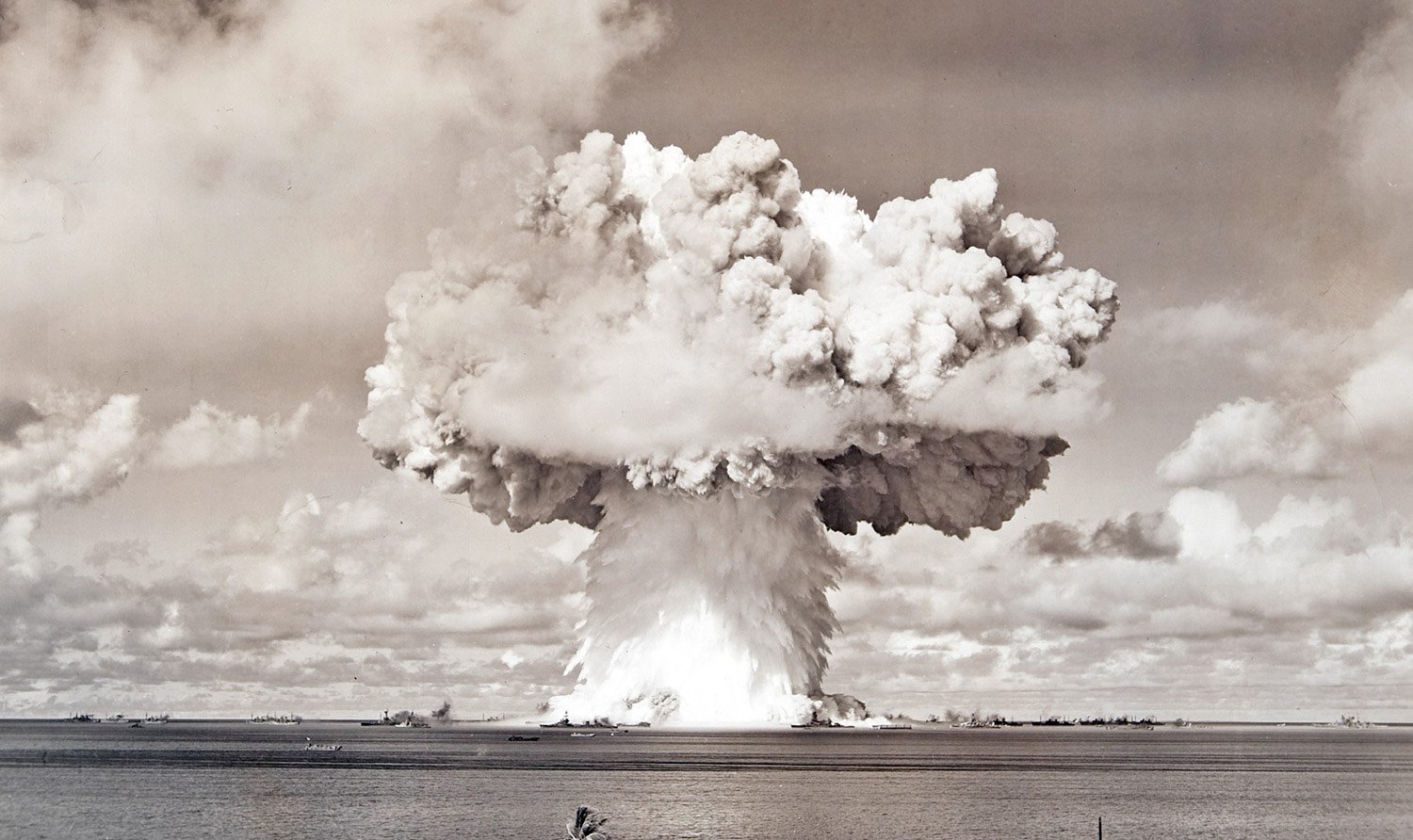 Ядерный взрыв Атолл бикини