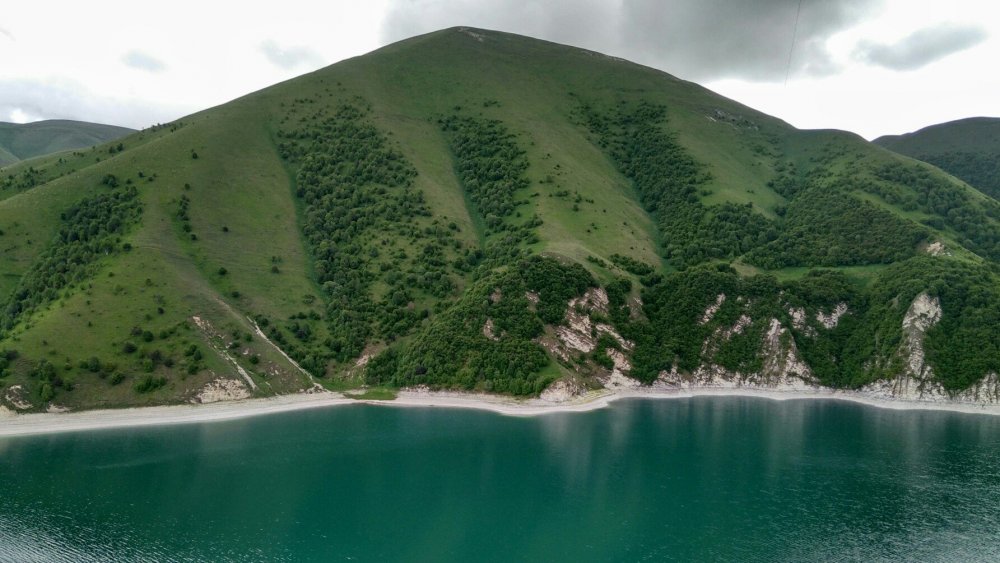 Кавказские горы Чечня Кезеной
