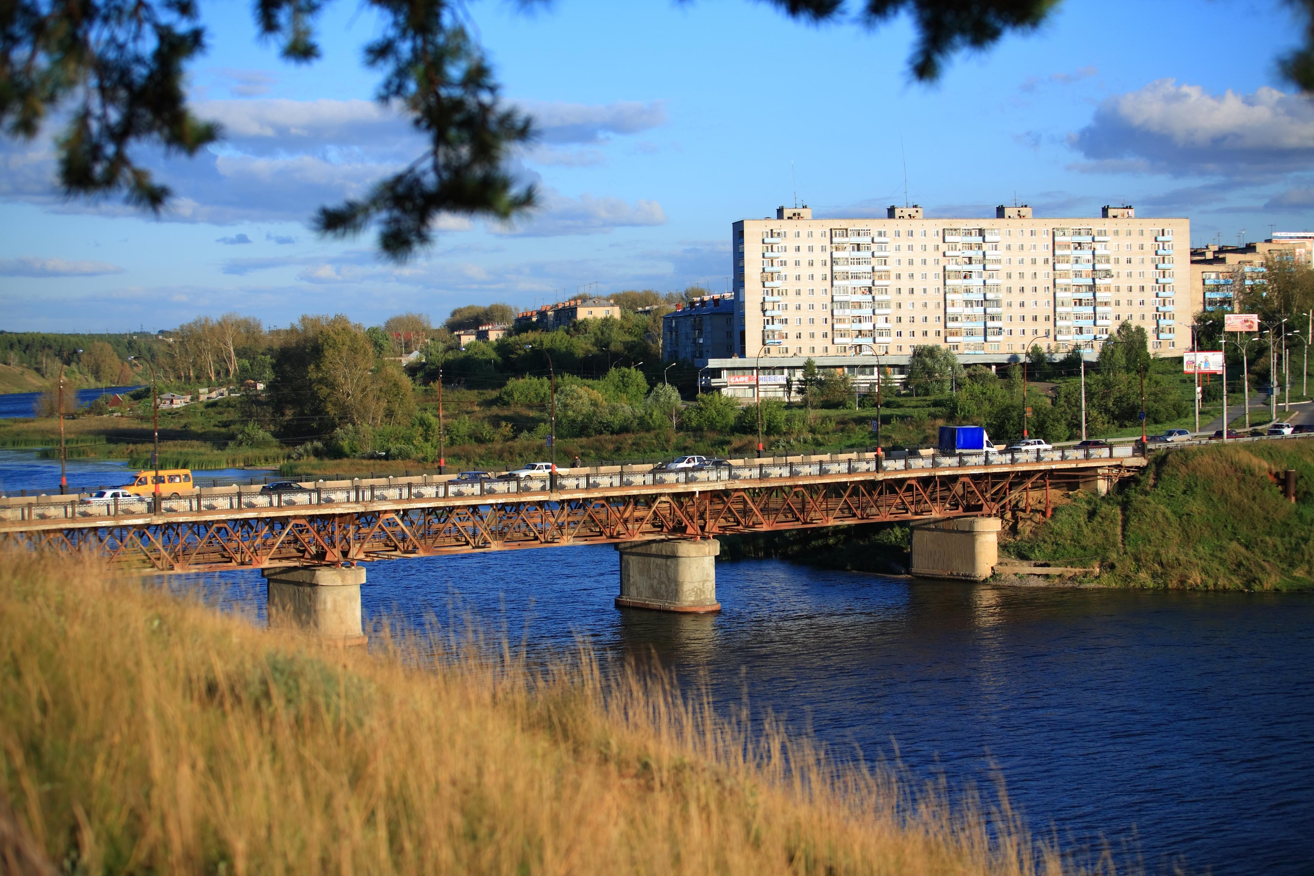 Сайт каменска уральского. Бойновский мост Каменск-Уральский. Мост Исеть Каменск-Уральский. Байновский мост Каменск Уральский. Мост через реку Исеть Каменск-Уральский.