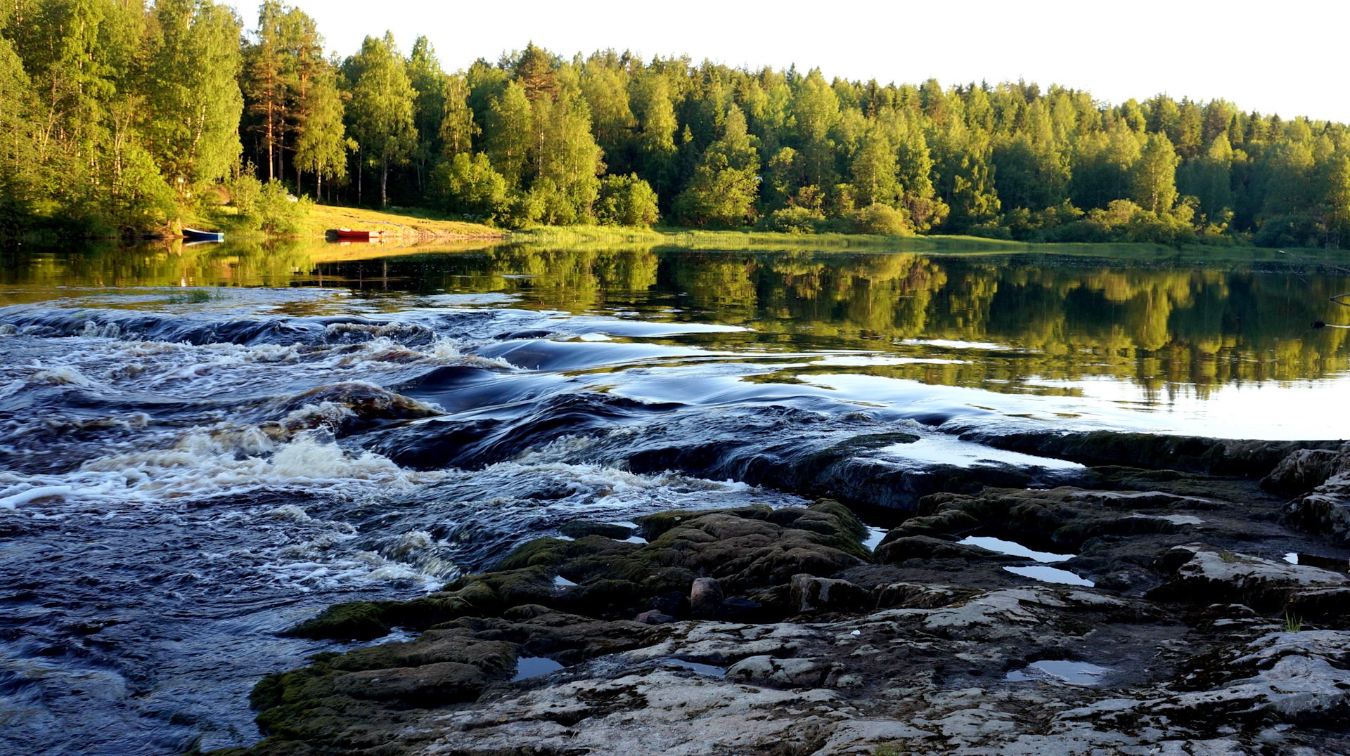 Реки карелии. Река Шуя Карелия. Река Шуя Петрозаводск. Река Войница Карелия. Шуя (река, впадает в Логмозеро).