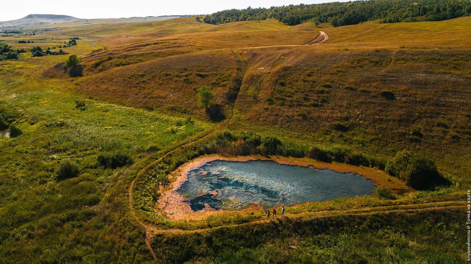 Село голубое. Голубое озеро Самарская область Сергиевский. Голубое озеро Сергиевск. Голубое озеро в селе старое Якушкино. Черное озеро Самарская область Сергиевский район.