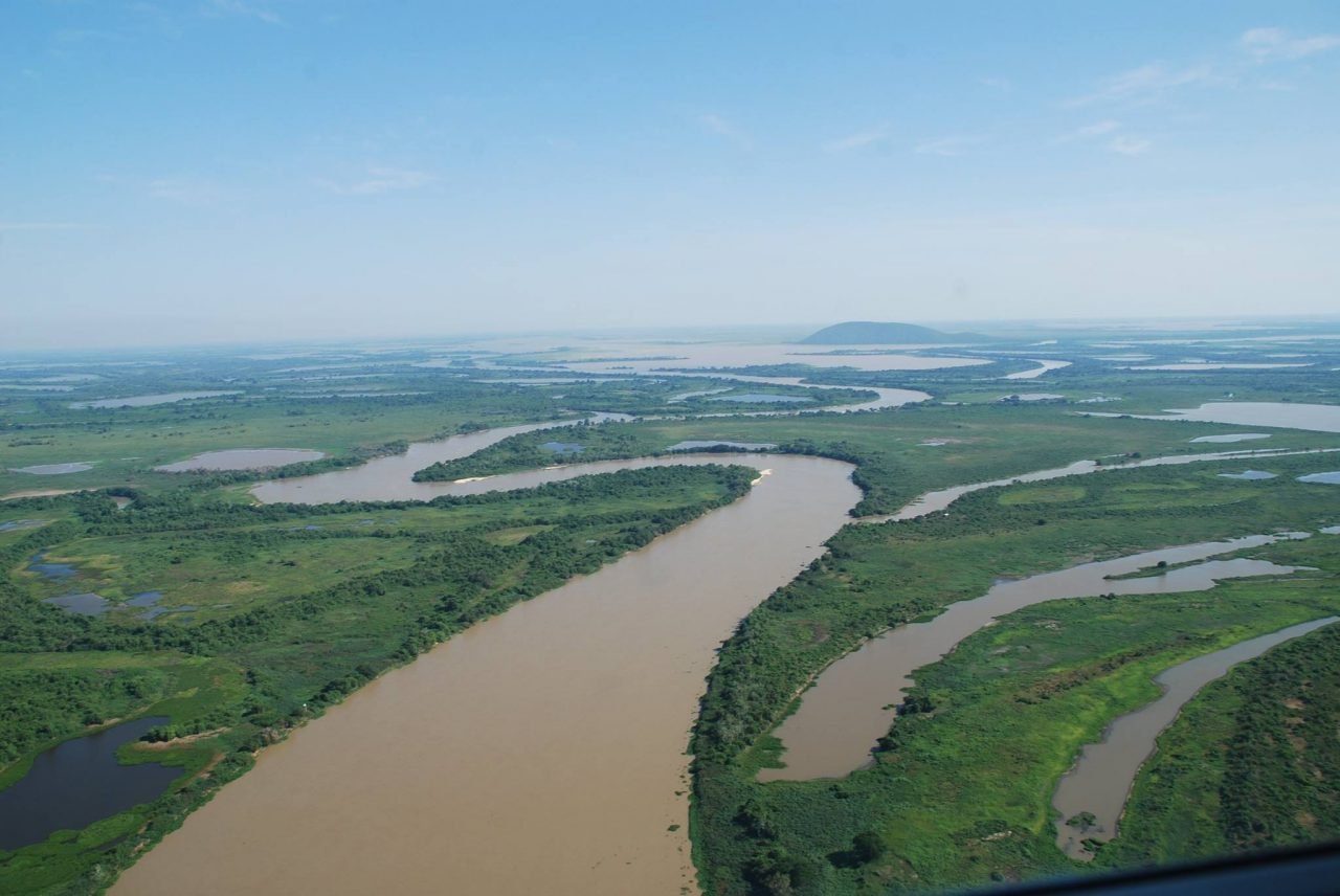 Реки и притоки южной америки. Реки: Парана, Парагвай, Уругвай. Парагвай река Парана. Аргентина река Парана. Река Парана Бразилия.