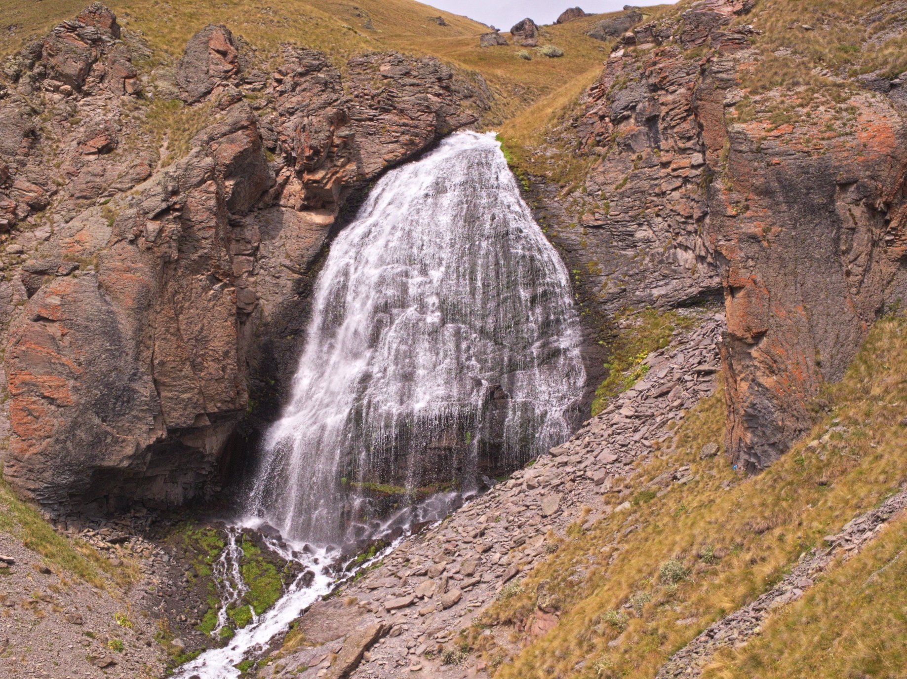 Водопад девичьи косы Кабардино Балкария