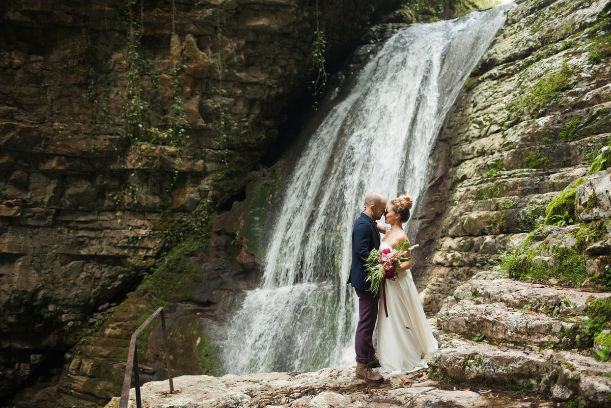 Cascada la novia водопад