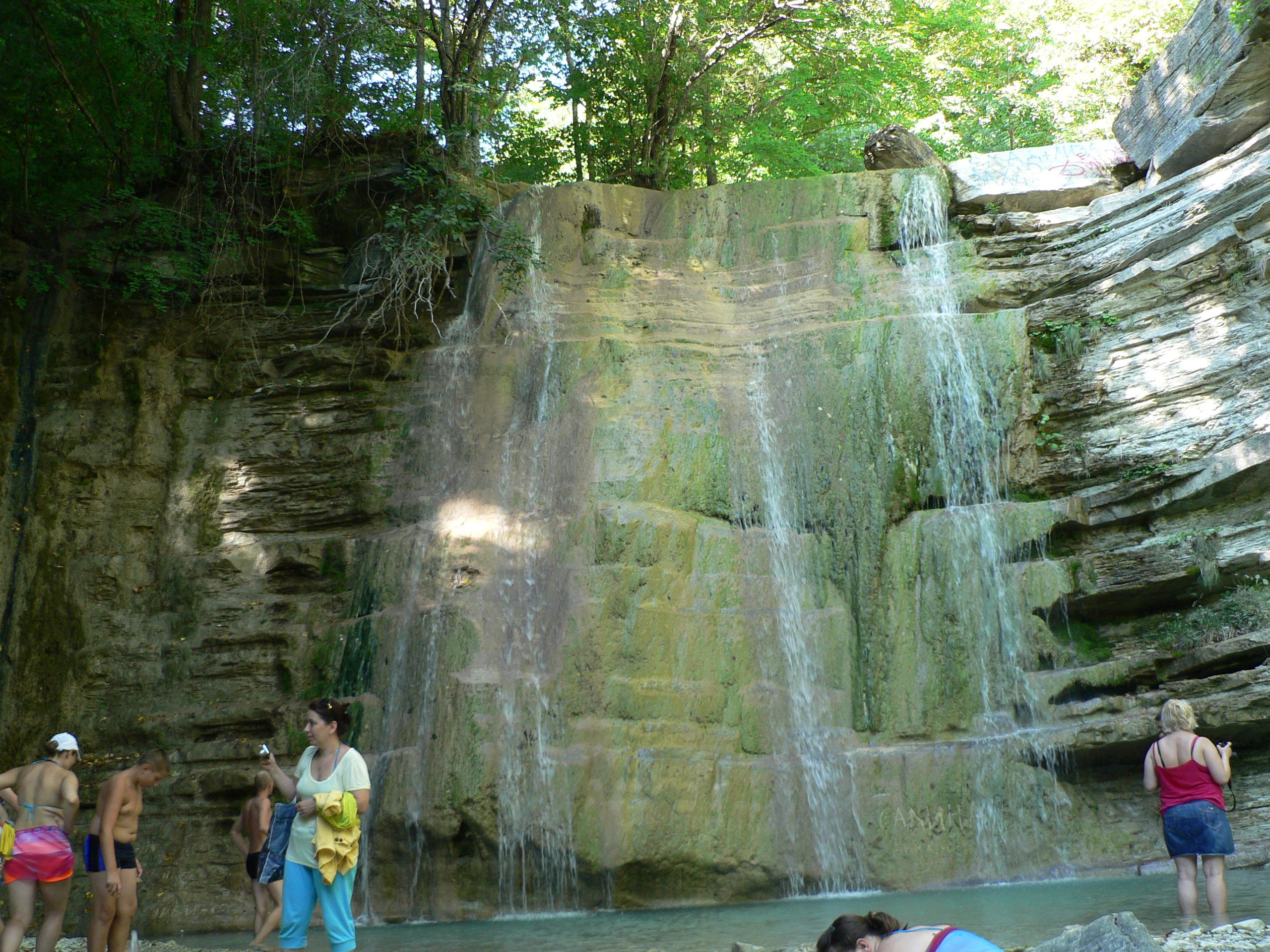 Водопад богатырь Куаго