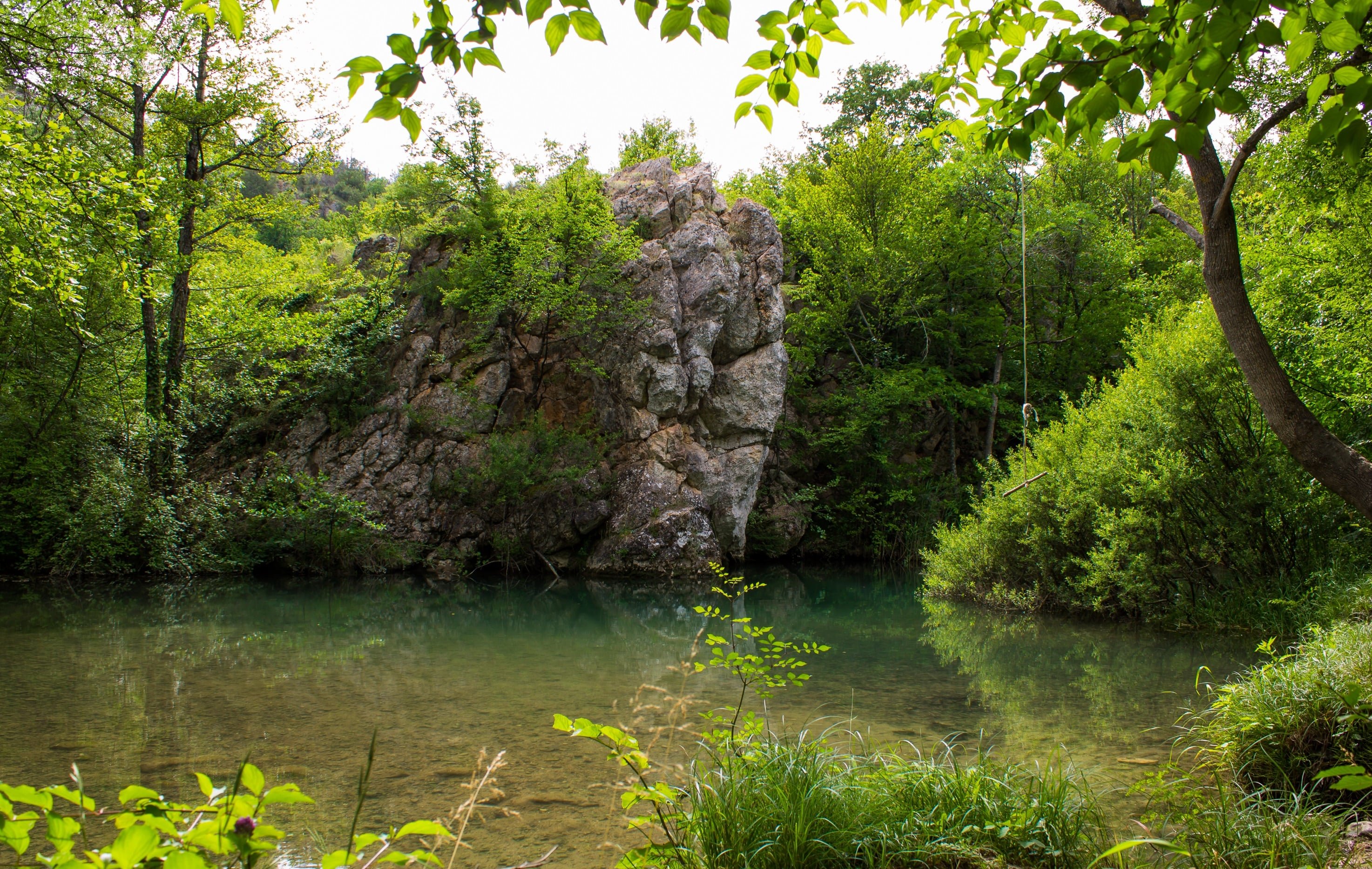 Реки крыма. Чернореченский каньон Крым. Чернореченский каньон водопад. Ущелье в Байдарской долине. Севастополь Черноречье малый каньон.