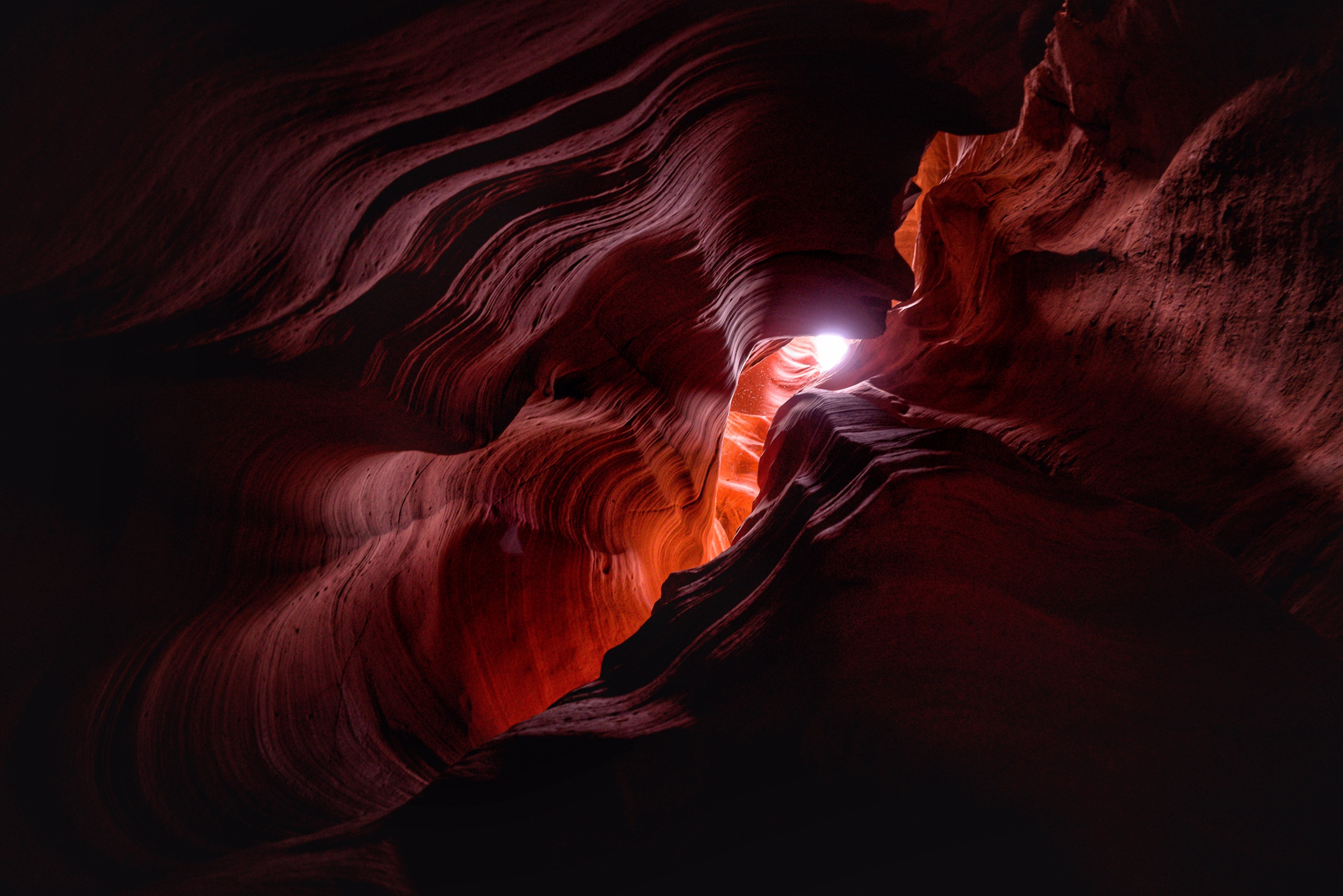 Темная пещера (54 фото) - 54 фото